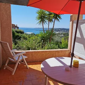 Superbe Vue A Maxime T2 Climatise Sainte-Maxime
