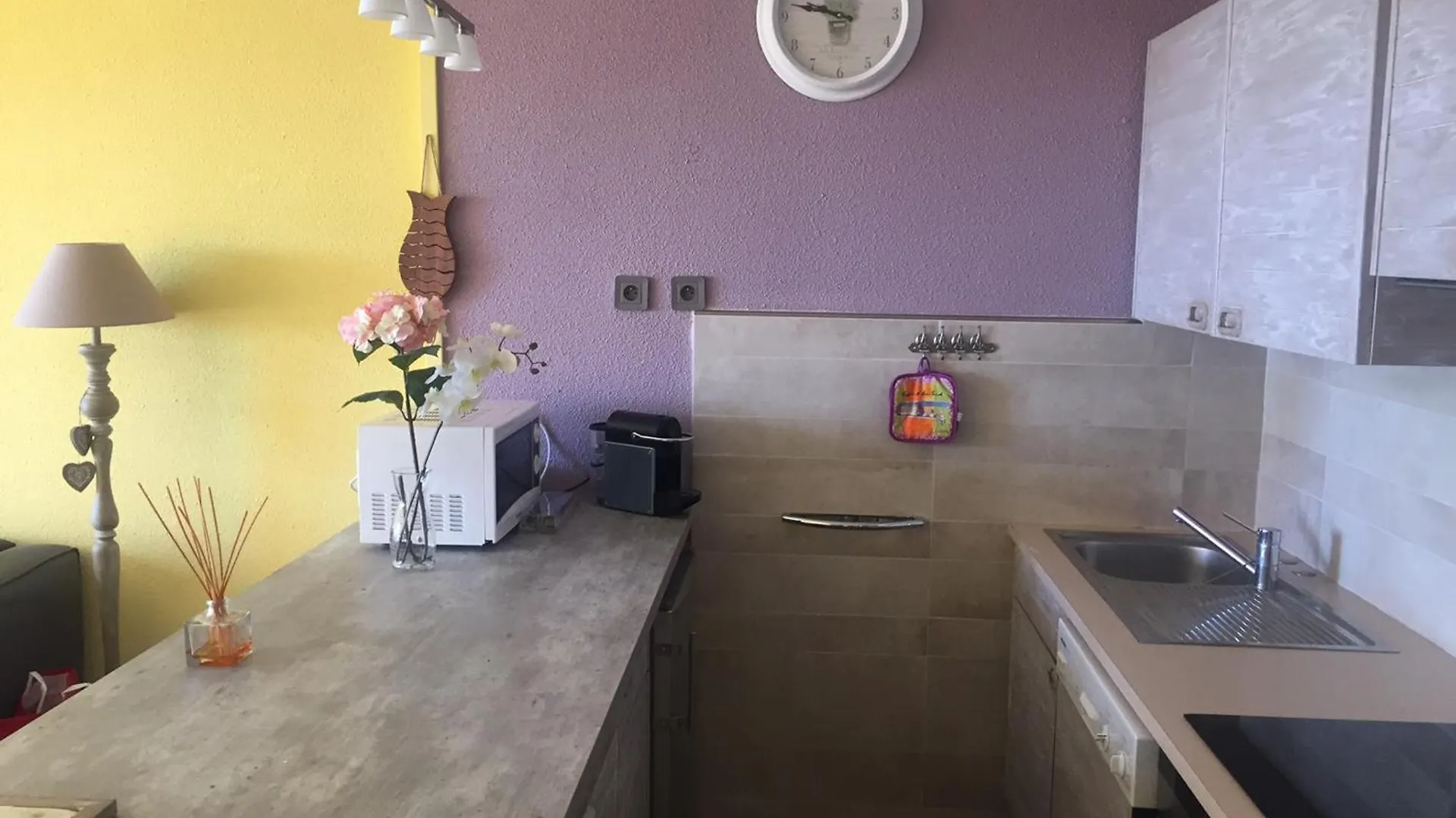 Superbe T2 Climatise Avec Piscine A Sainte-Maxime - Fr-1-780-59 Apartment