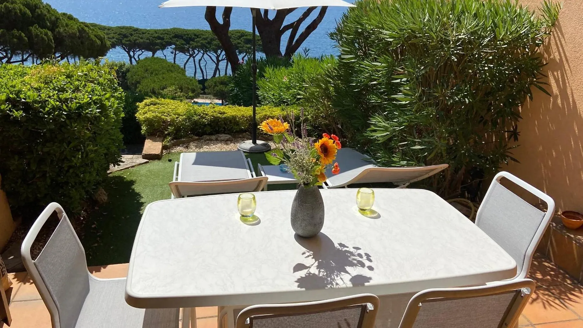 Superbe T2 Climatise Avec Piscine A Sainte-Maxime - Fr-1-780-59 Apartment