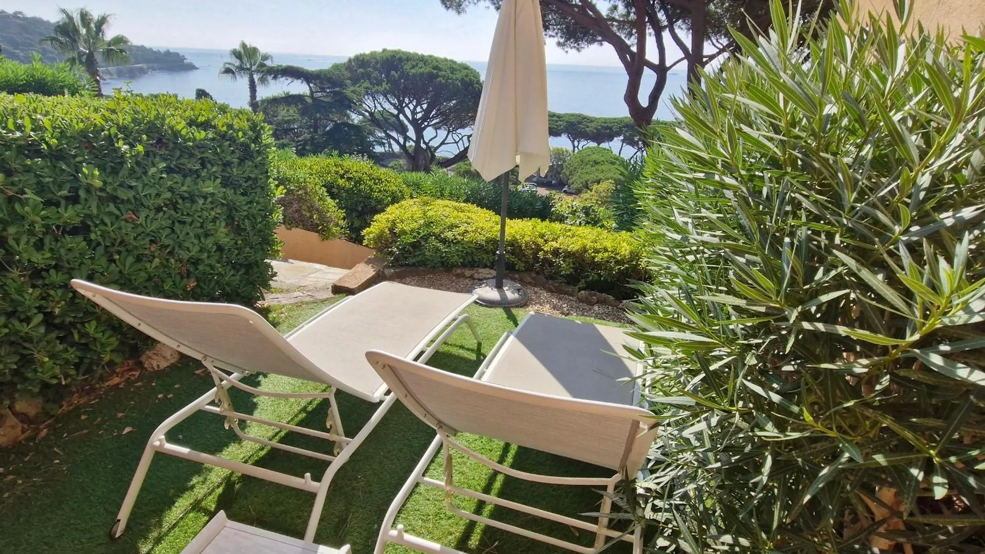 Superbe T2 Climatise Avec Piscine A Sainte-Maxime - Fr-1-780-59 Apartment